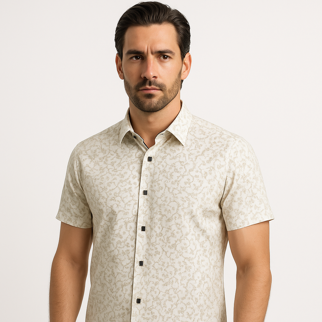 Vyriški satino marškiniai trumpomis rankovėmis su gėlių raštu – elegantiškas vasaros pasirinkimas.