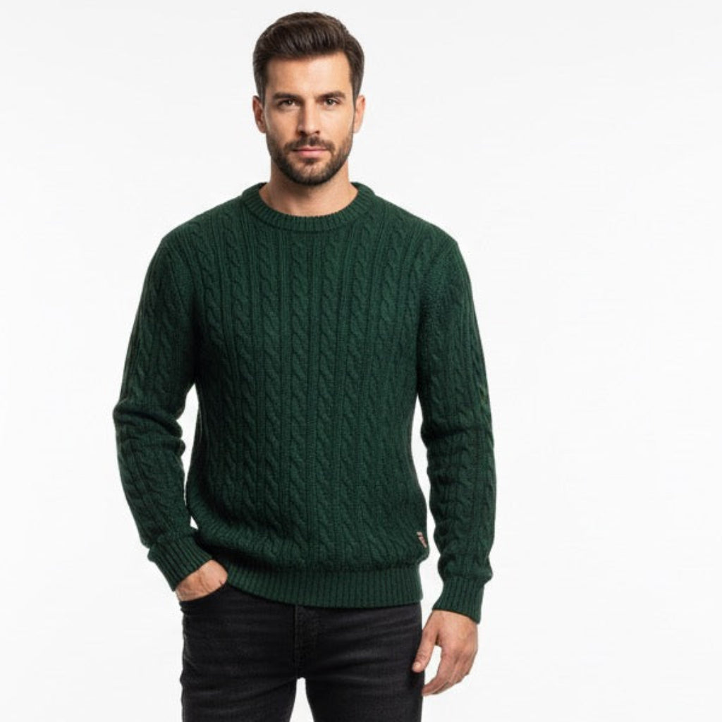 Žalias vyriškas megztinis su kašmyru ir avies vilna – klasikinis pynimas.