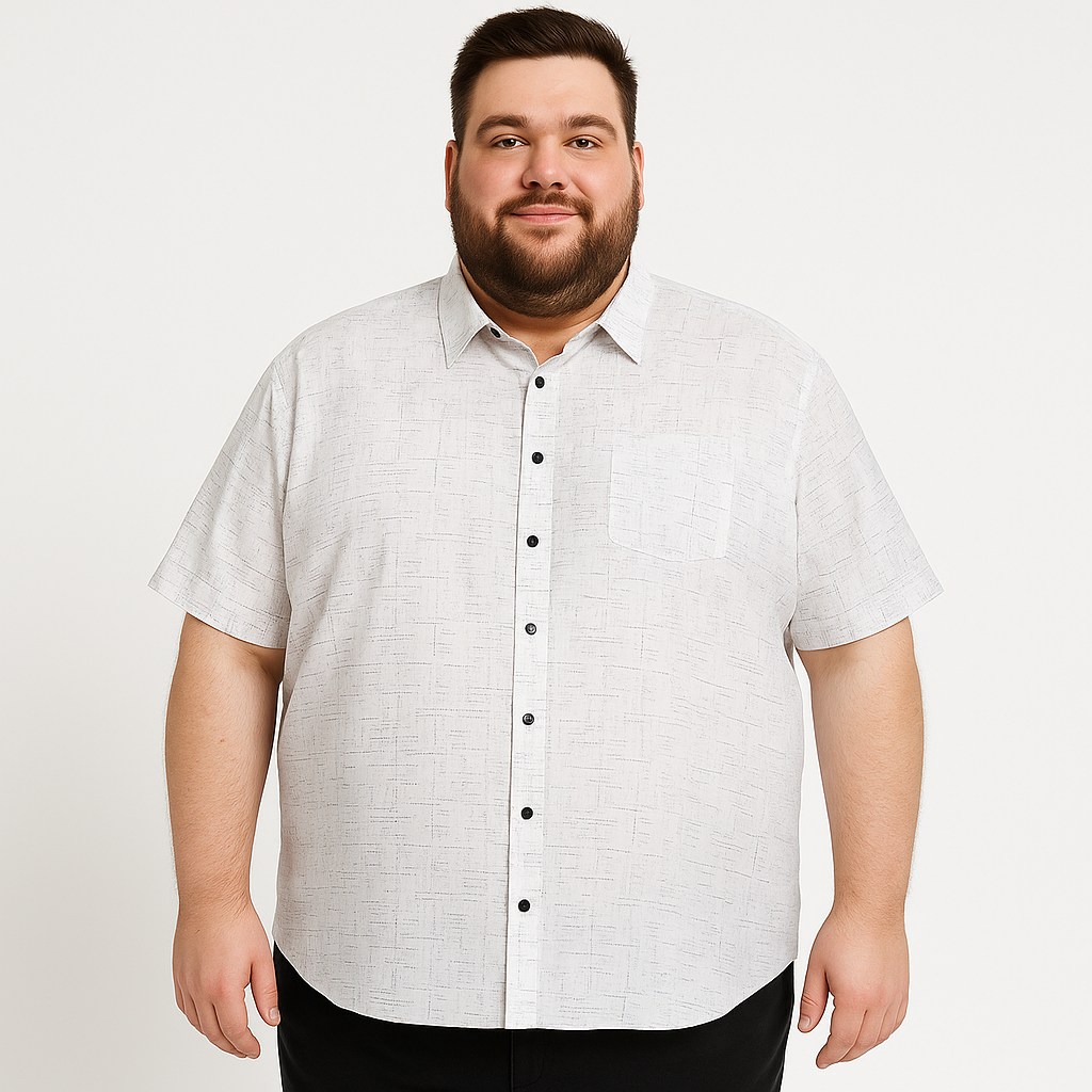 Balti vyriški marškiniai su mėlynais brūkšneliais, spaudės vietoje sagų, pakabinti ant pakabos – mercerizuota medvilnė, 3XL–6XL