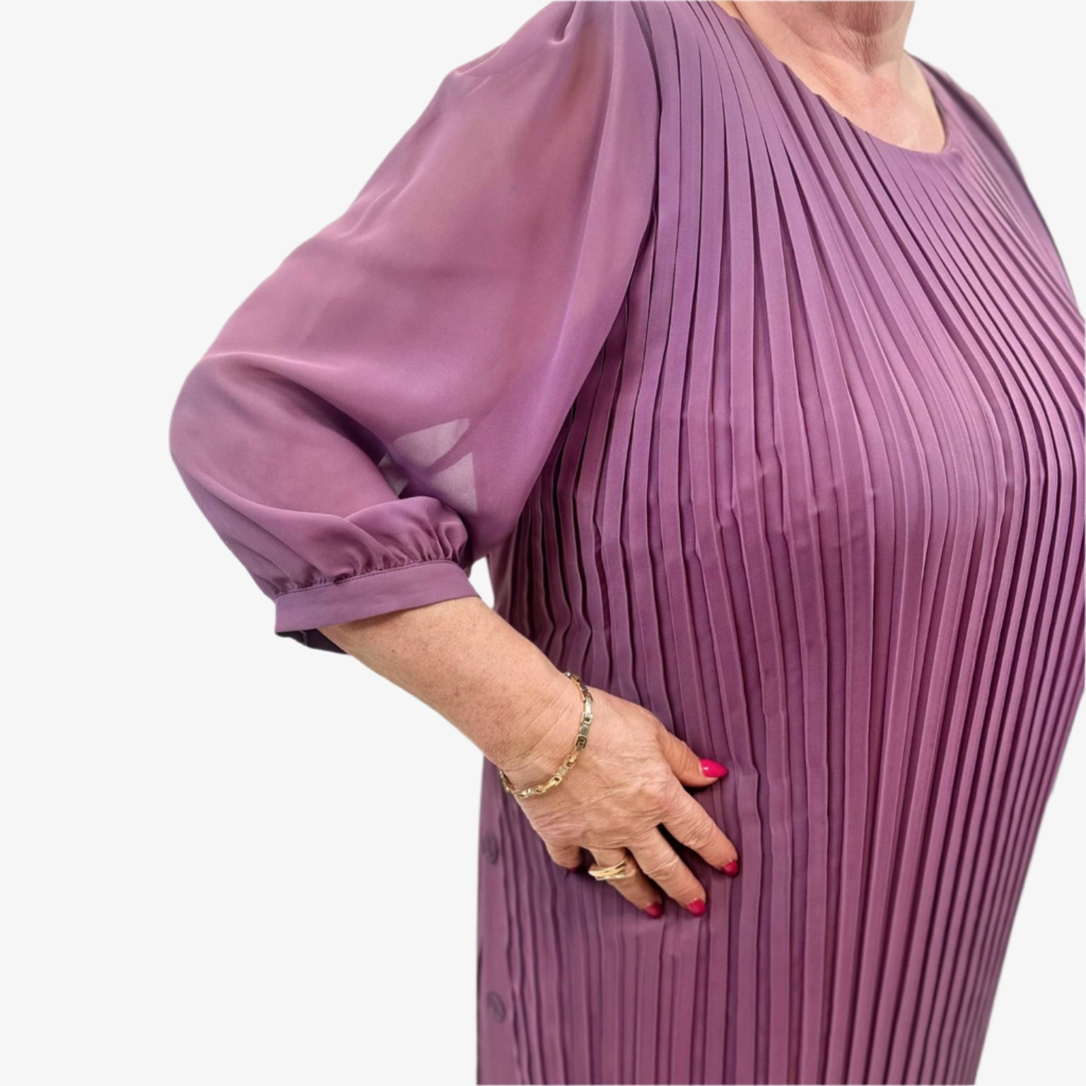 Laisvai krentanti suknelė be dirželio